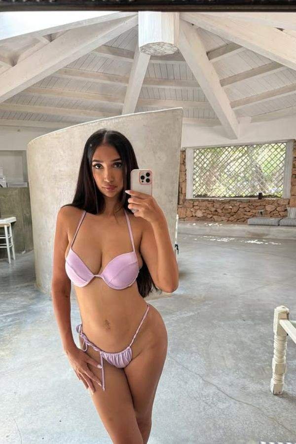 Naomi De Crescenzo Onlyfans