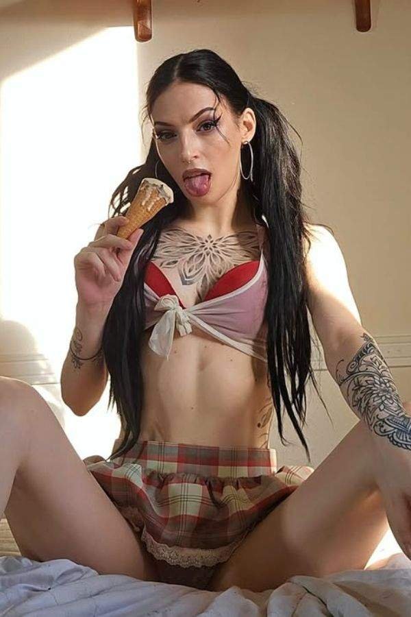 Sarah Ferrari Onlyfans
