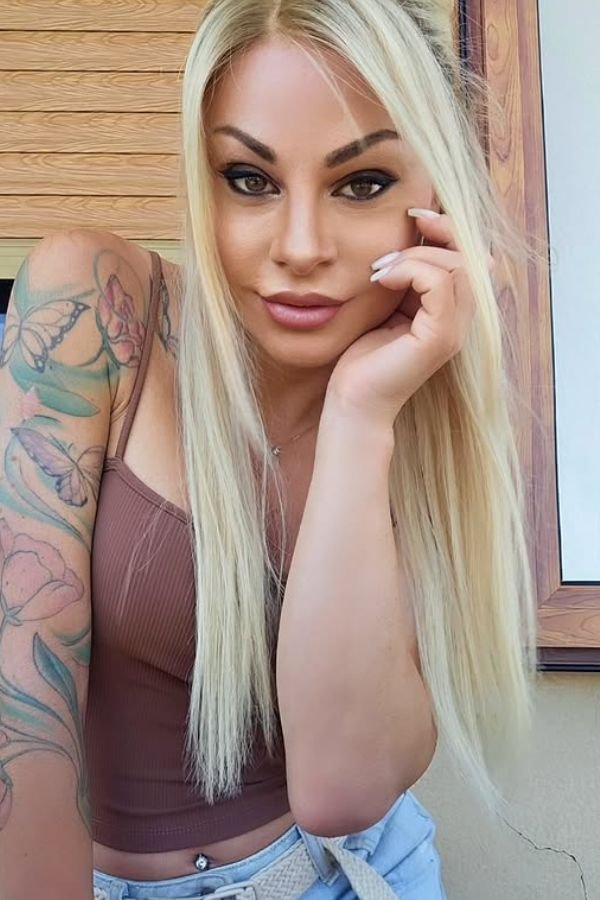 Noemi Blonde Onlyfans